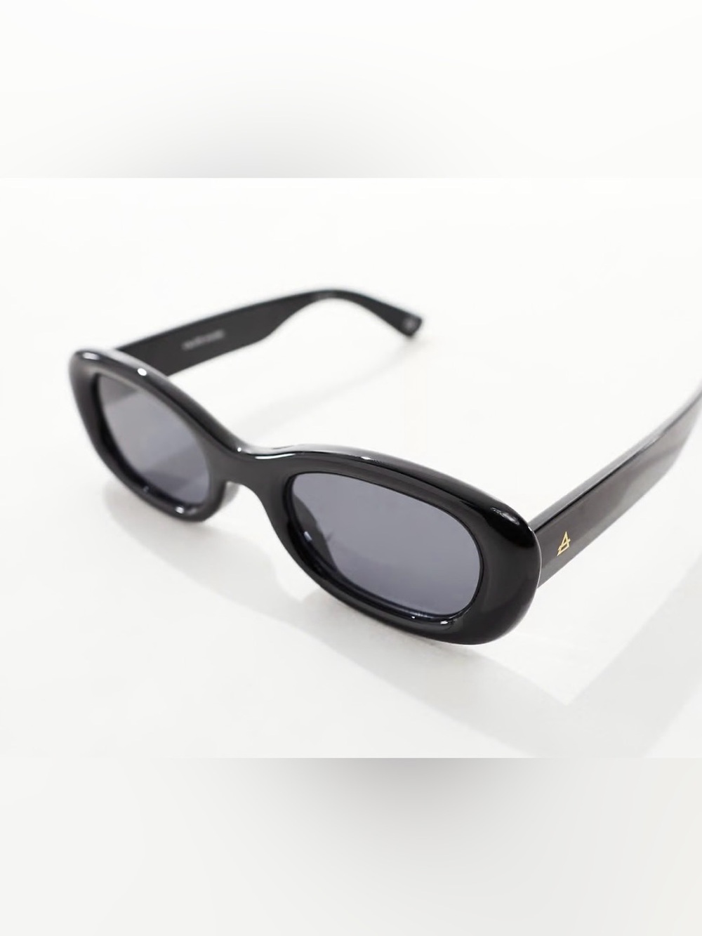 Aire calisto Black Oval Sunglasses - Classic UV Protection